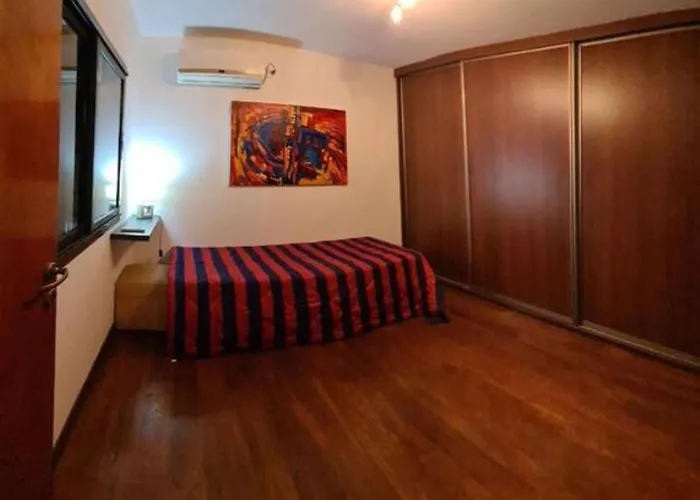 Lola Barracas Casa Con Cochera